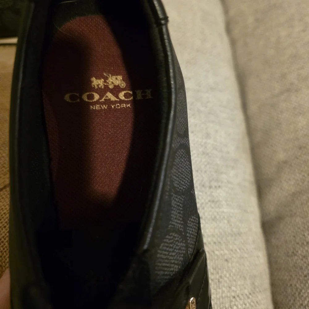 Coach Signature Ivy Leather Sneakers in black monogram pattern with suede toe - Picture 5 of 7